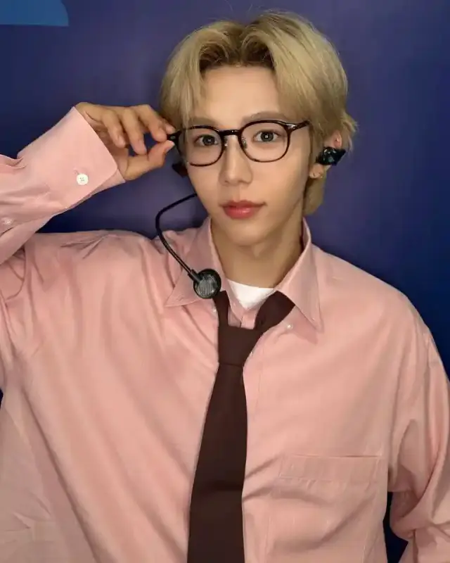 weverse_20250627200801_copy_768x960