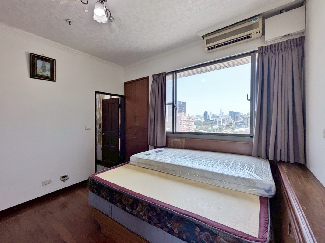 LINE_ALBUM_專約高雄羅浮宮大廈3房_250519_11