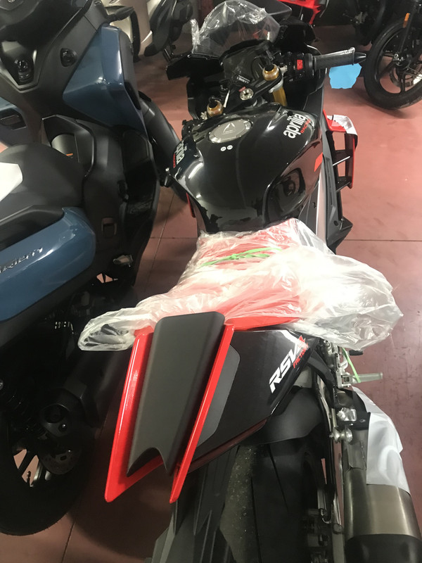 D3C6898F-1C19-4718-BF32-C243FEE0061C