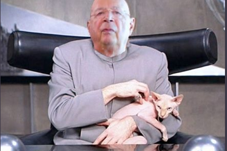Klausas Schwabas sako, kad komunistinė Kinija yra pavyzdys daugeliui šalių kuriant 