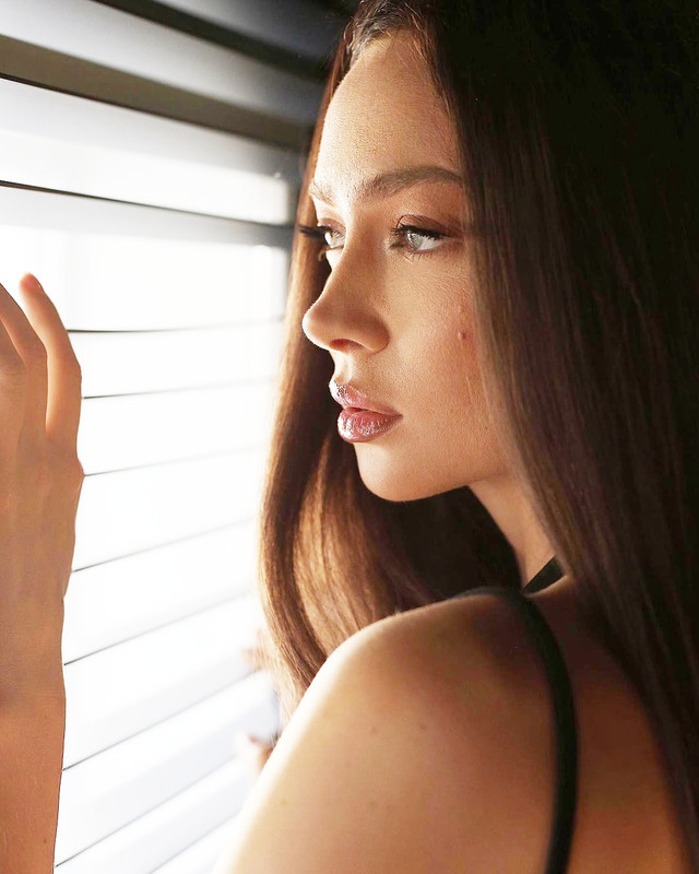 imgonline-com-ua-Osvetlenie-FhJu7wdEM4491Li