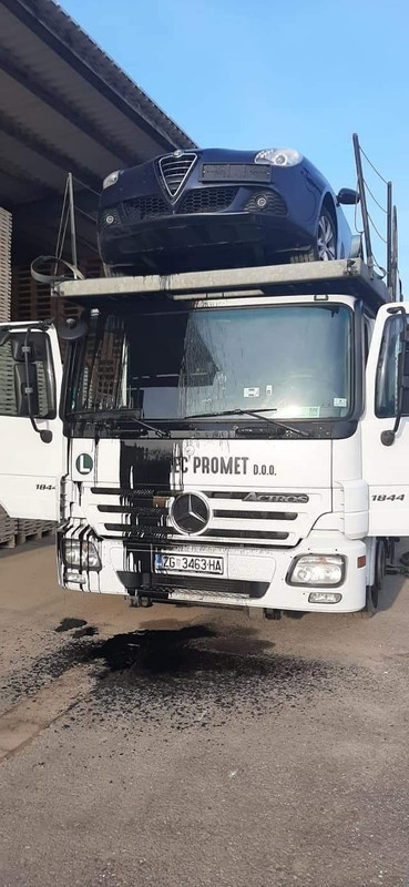 3554349E-99FE-4BE9-9D1C-627234011BCD