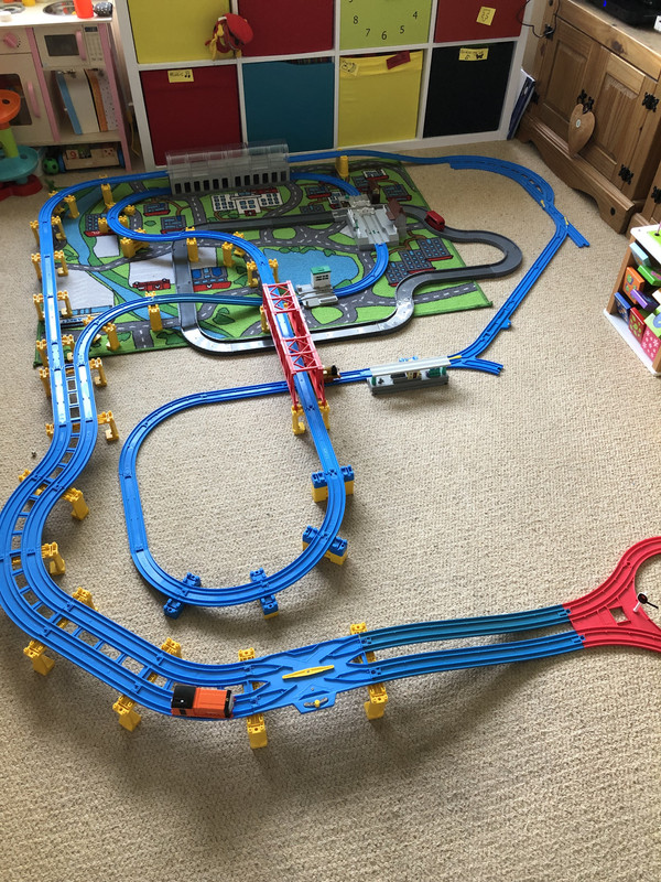 E7F3840E-3008-4EFF-AF24-8416601C8FD8