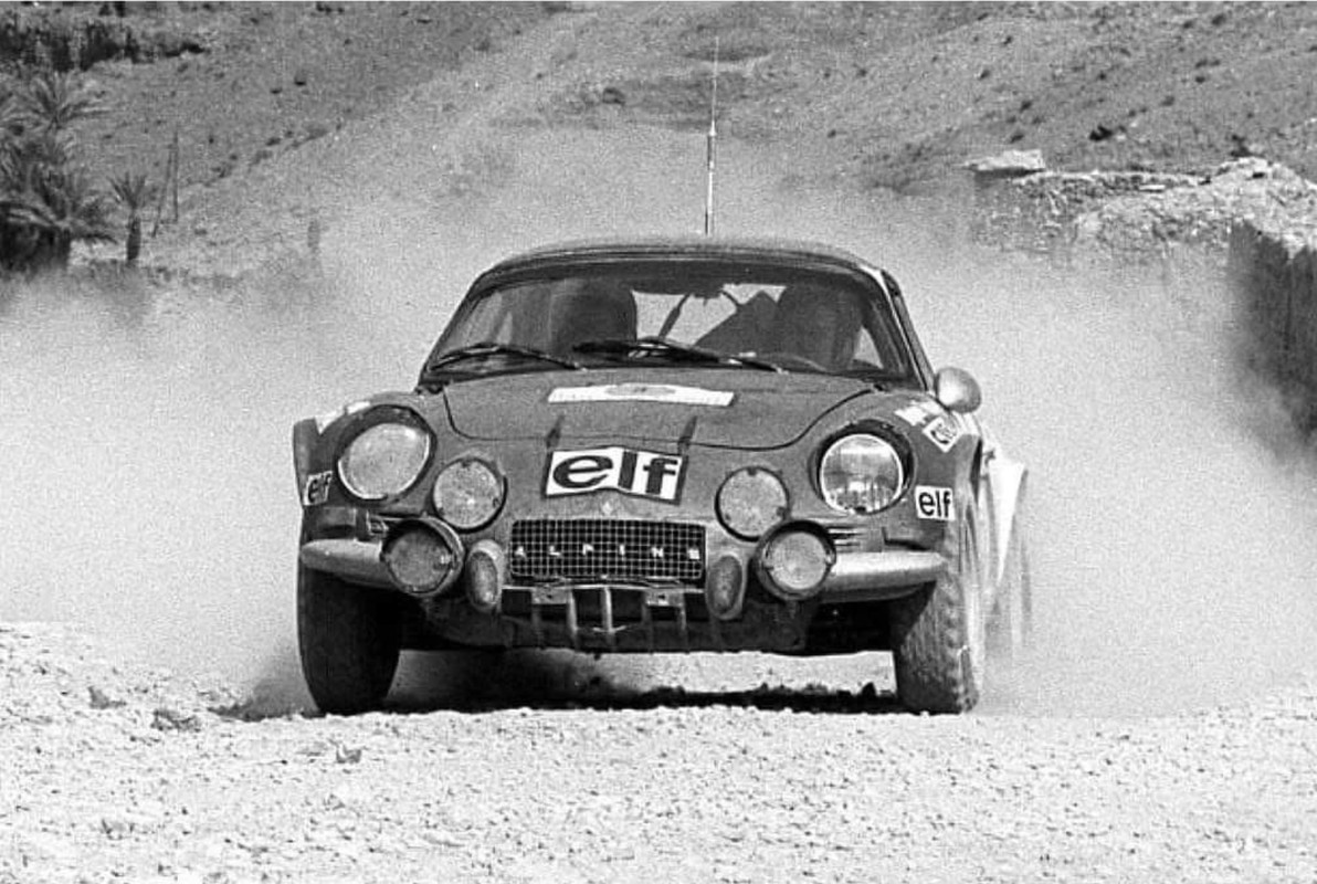 E5553463-D645-425E-812A-2B5D9B9E0A07