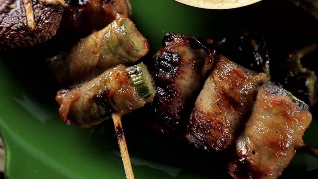 [Image: Guys-Ranch-Kitchen-S07-E05-1080p-HEVC-x265.png]