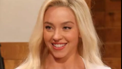 XXX Babe Flashing Perfect Huge Naked Tits