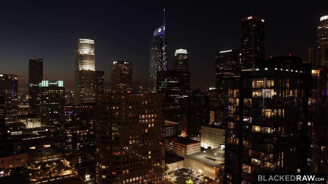 vlcsnap-2023-08-29-01h23m32s570