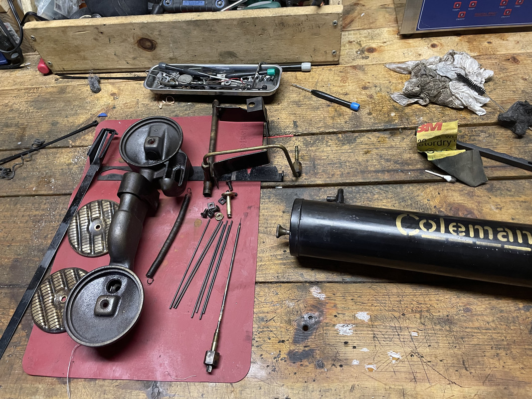 6E7DF942-CA4B-4C32-BFAE-57CC29F56F34