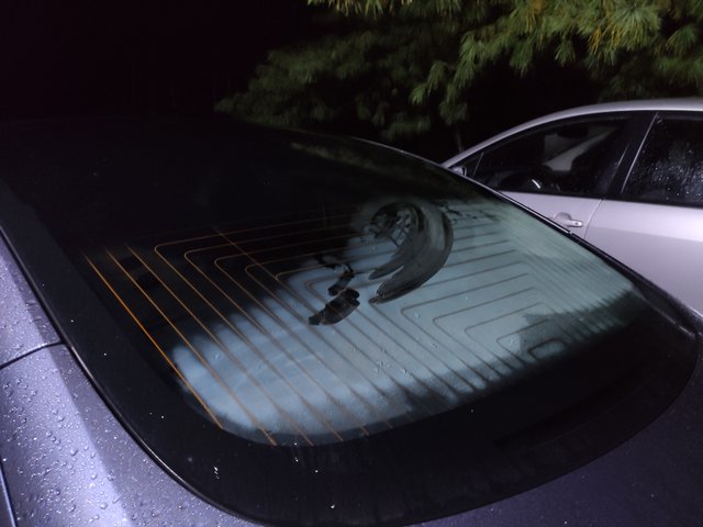 Condensation intérieur vitre arrière - Tesla Model 3 - Forum Automobile  Propre