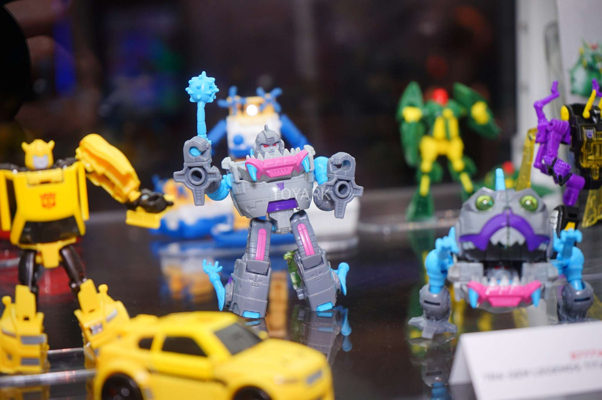 SDCC-2017-Hasbro-Transformers-033