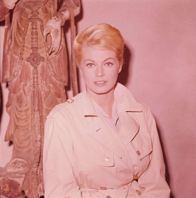 anita_ekberg_md92