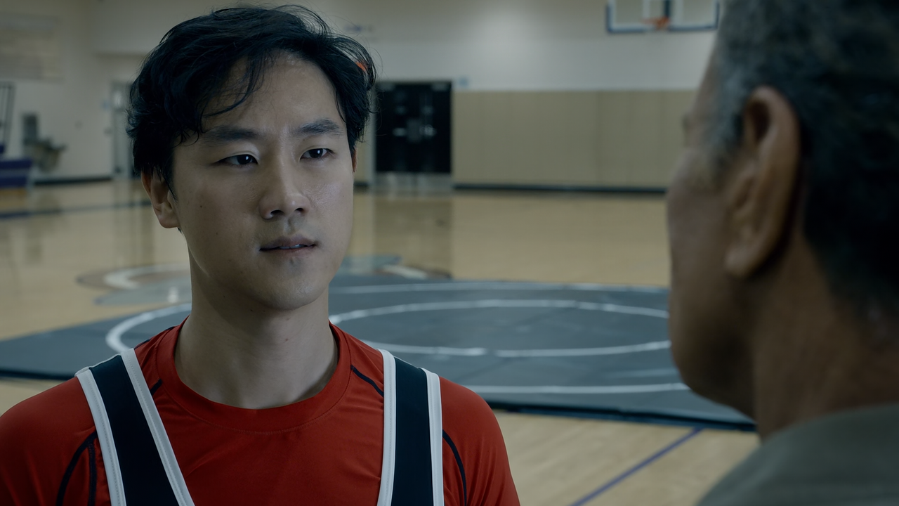 Cobra.Kai.S03E06.King.Cobra.1080p.10bit.BluRay.AAC5.1.HEVC-Vyndros.mkv_snapshot_03.50_[2022.11.30_14