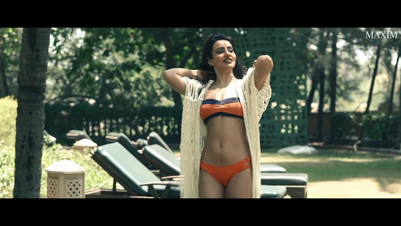 [Image: Neha-Sharma-ultra-hot-bikini-shoot-mp4-snapshot-1.jpg]
