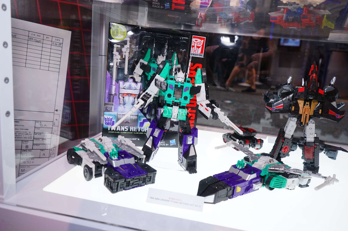 SDCC-2017-Hasbro-Transformers-021