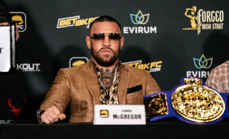 Конър Макгрегър се среща с малък фен, който е болен от рак