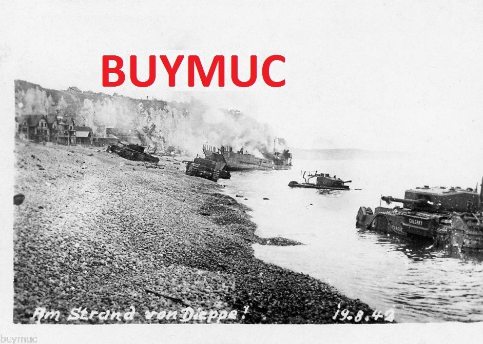 FOTO LANDUNG ENGLÄNDER DIEPPE 1942 ZERST. TANK2