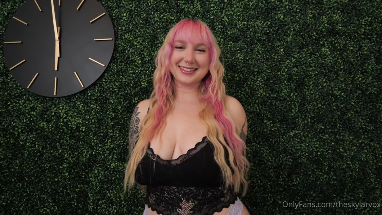 OnlyFans 2025 Skylar Vox Releasing for the very first time the hottest sextape