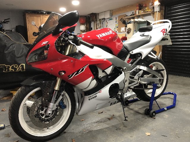 8C385EFE-E03B-4BA8-8296-7F36BE4DB555