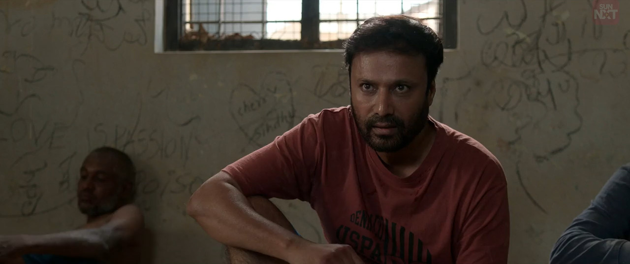 www Movies FD vip JC The University 2026 Web Rip 720p x264 Kannada AAC mkv snapshot 00 33 58 375