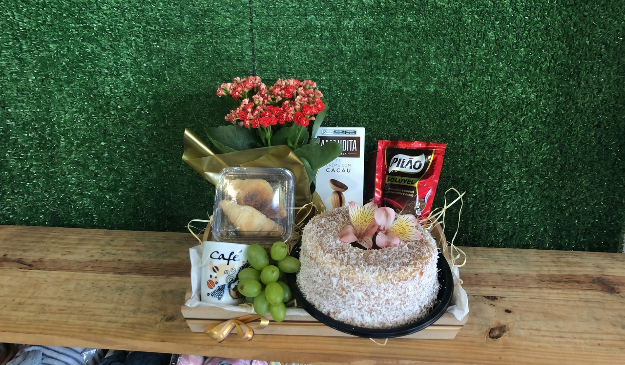 Cesta Café da Manhã Bolo