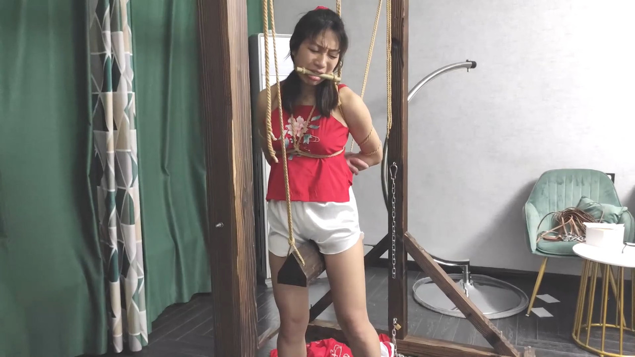 夜未央 花嫁 被调教的新娘 上.mp4_20210711_092033.466