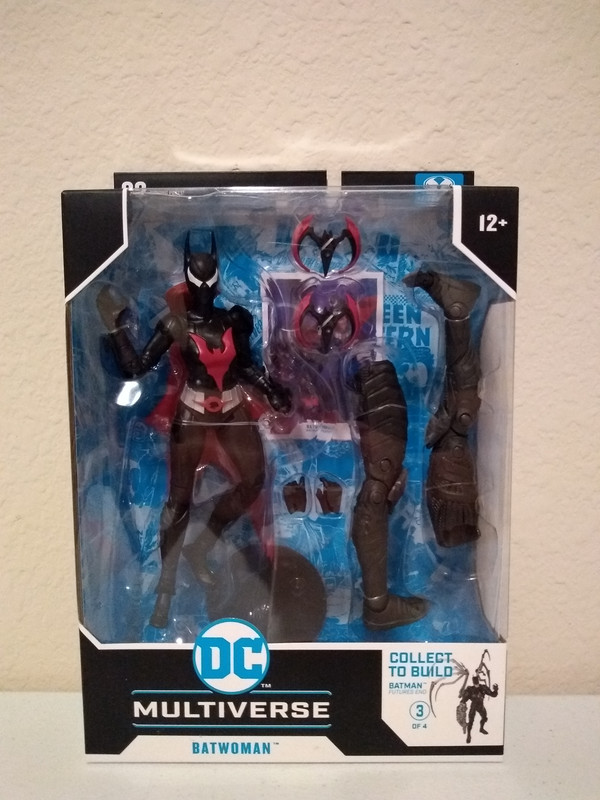 thumbnail image 2 of McFarlane DC Multiverse Batwoman Unmasked Action Figure - 7" Scale With Accessories 2 of 12