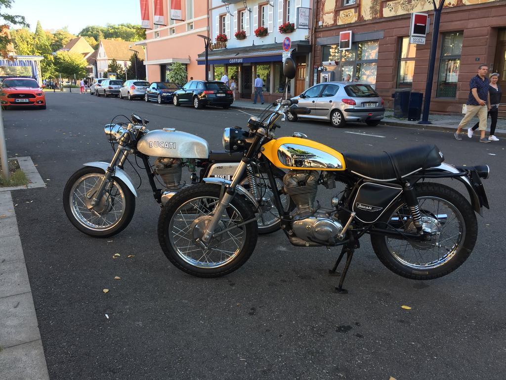 FAE4C64F-6A21-47F7-9D77-597464C2701C