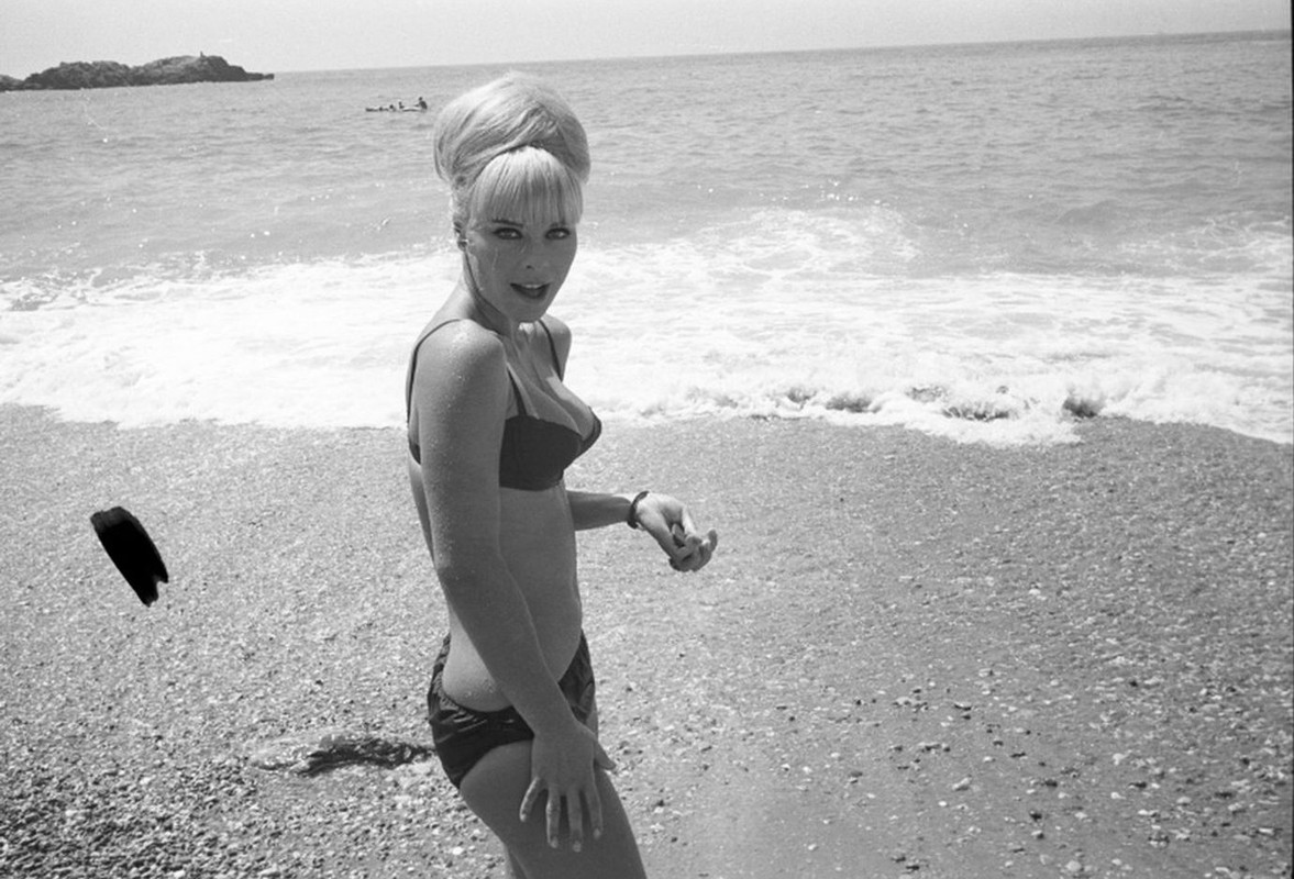 elke_sommer_mf70
