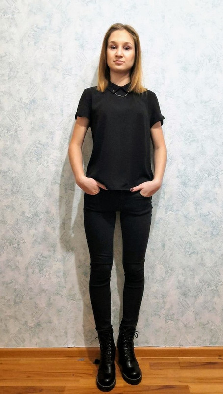 Джинсы-блуза-сапоги