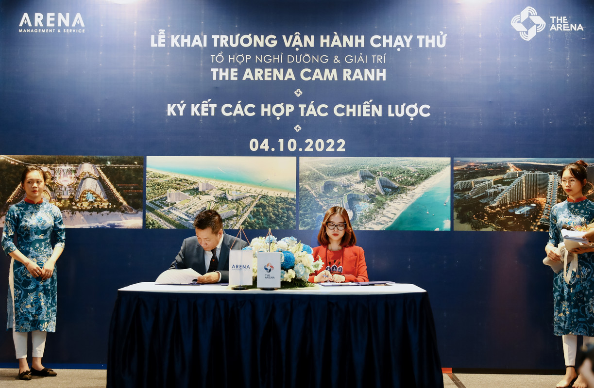 C-ng-ty-C-ph-n-Tr-n-Th-i-Cam-Ranh-k-k-t-chuy-n-giao-v-n-h-nh-cho-C-ng-ty-AMS.jpg