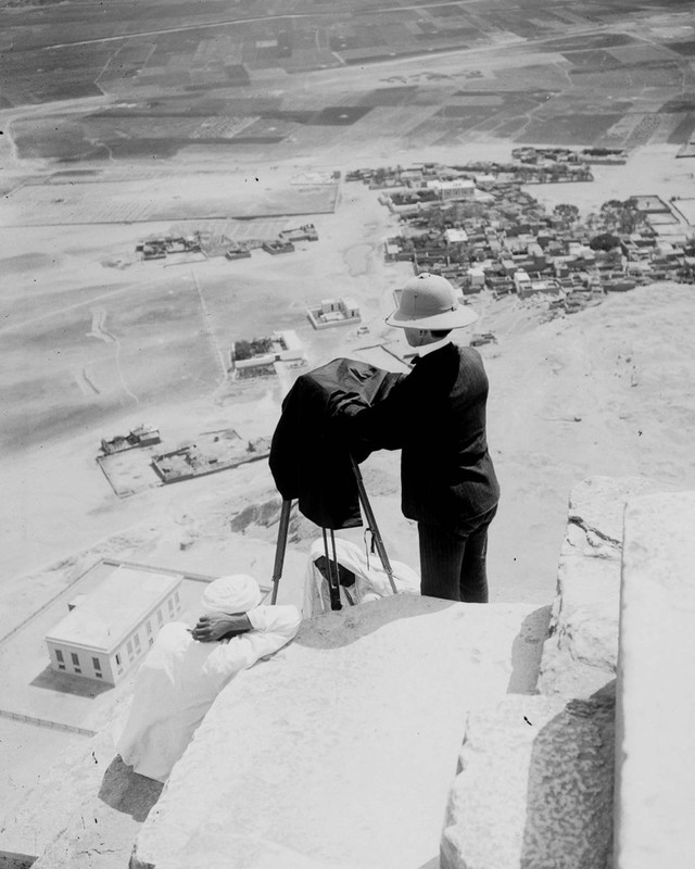 early-tourist-pyramids-ancient-egypt (18)