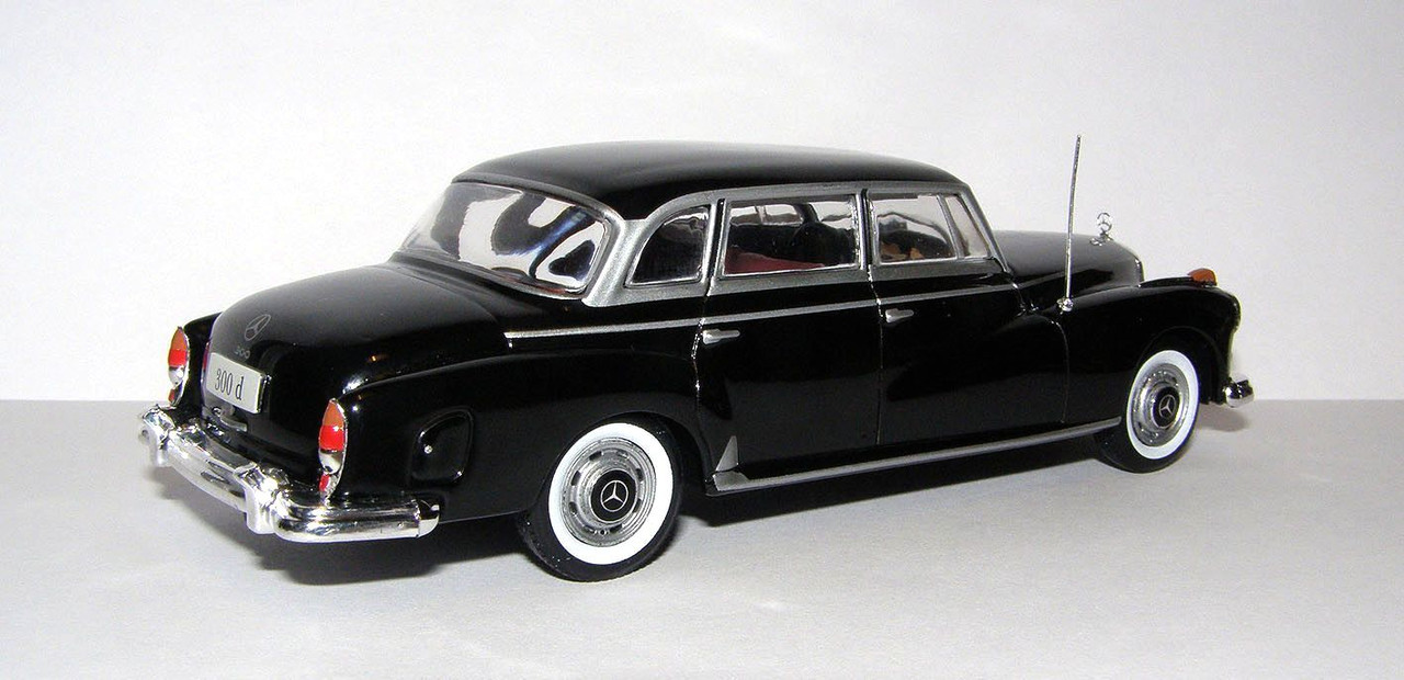 1957 Mercedes-Benz 300d (W189.011) Adenauer (IXO Models for DeAg