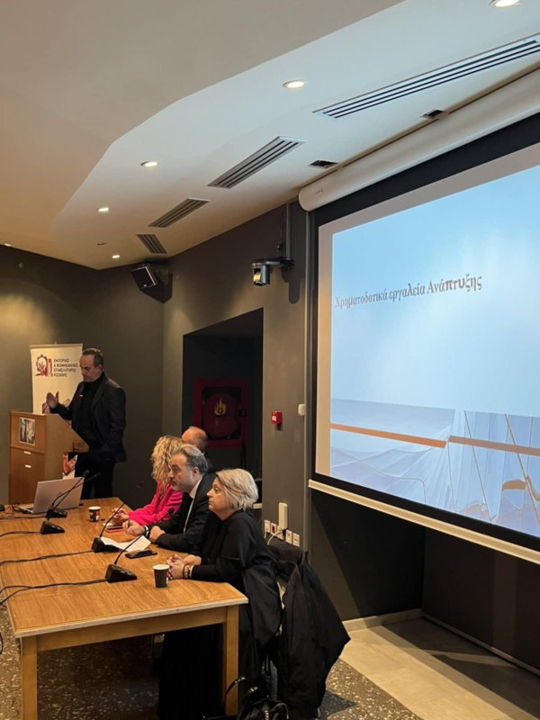 195c38f1 cd74 4d5d 8409 c95db4034e66