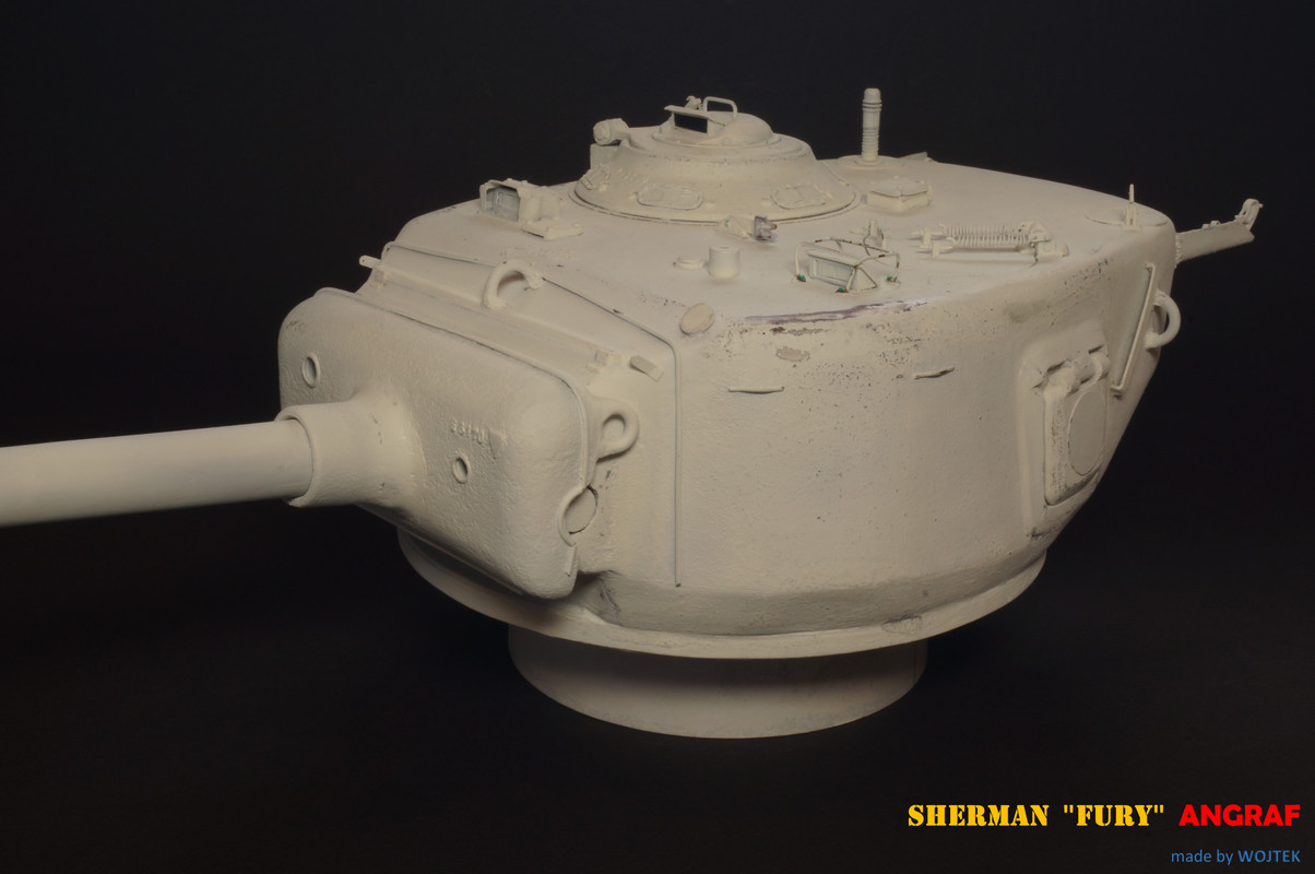 M4A3E8 SHERMAN  FURY 136