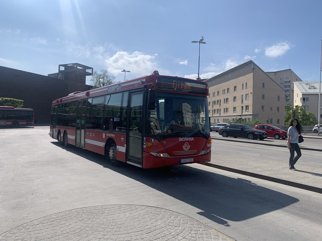 A878F5D8-7967-4F7E-A2AA-D81DF64ABF7E