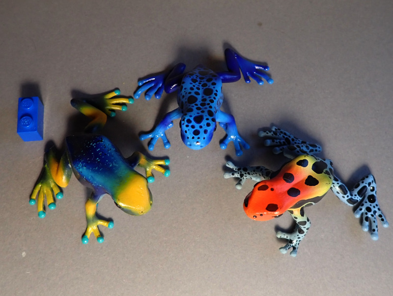 bullyland - Three new beautyful poison dart frogs from Bullyland :-) Bully6852etc-Backs