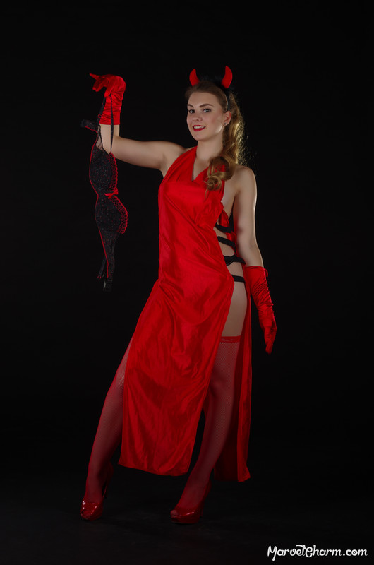 MarvelCharm_Monica-Halloween-2016-021