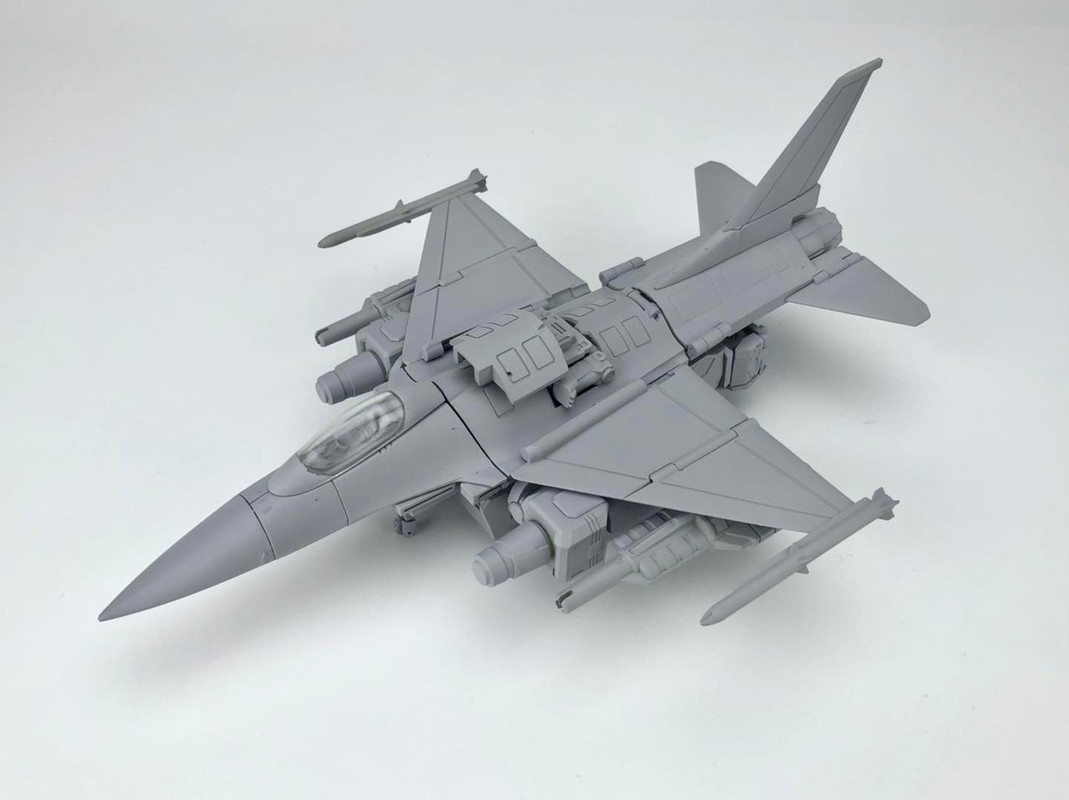 Fans-Hobby-MB-23-Dreadwing-Buster-25