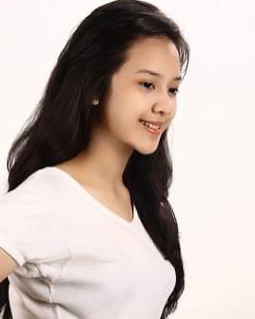 Anya Geraldine saat masih kuliah