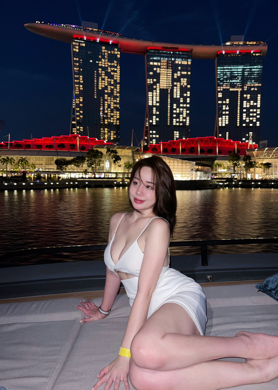 F6SBb5Qb0AAq2y E format jpg name large