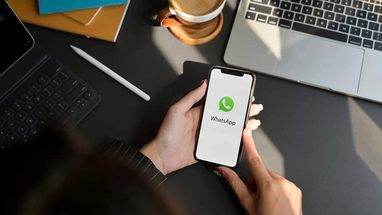 WhatsApp: ¿Cómo administrar sesiones abiertas directamente en tu celular?