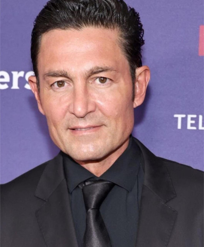 Le llueven críticas a Fernando Colunga por su rostro ¿Arreglito estético?