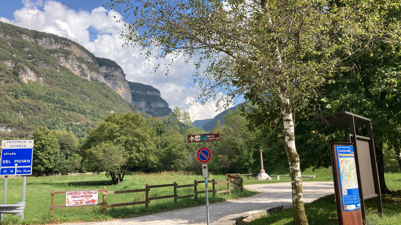 CD8E5314-AD3A-4FD2-92B3-1B86DDCDC205