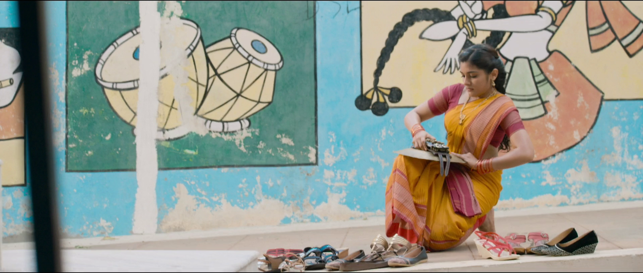 Nivetha Thomas- [SNASP] Busty ASS & Navel Sip scene -Ninnu Kori  (13)