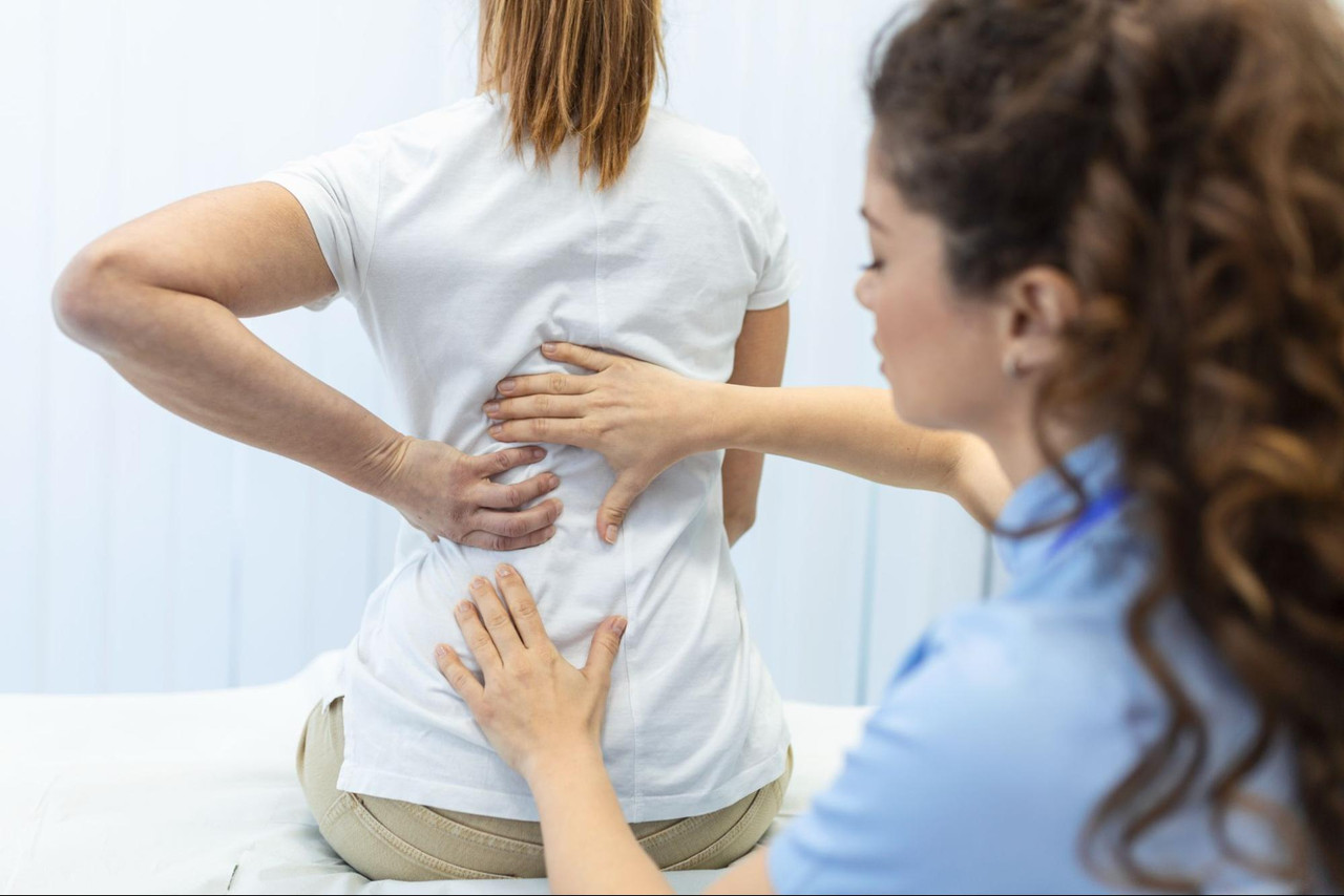 Spondylolisthesis คือ