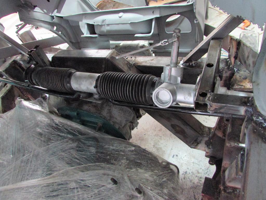 Steering rack fitted (1)