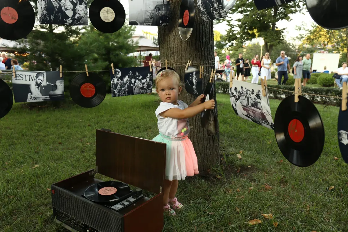 tvQxygauloZnNng9UyHma1I9r1GY2MWr6tvS8V03PrTbKEnuvno7oLjRmyl4XxcWd6uCXLwd29FQbdmZdLUAJgWr