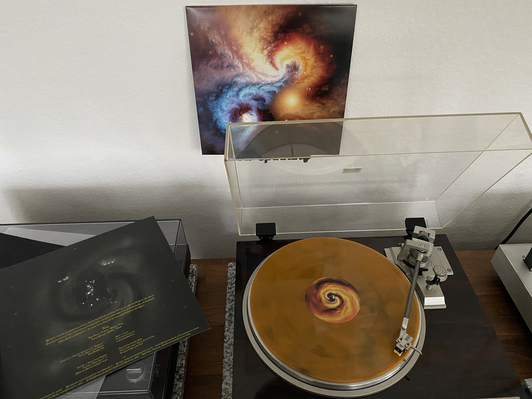 AFC33367-1048-4A51-8509-F9081618C706