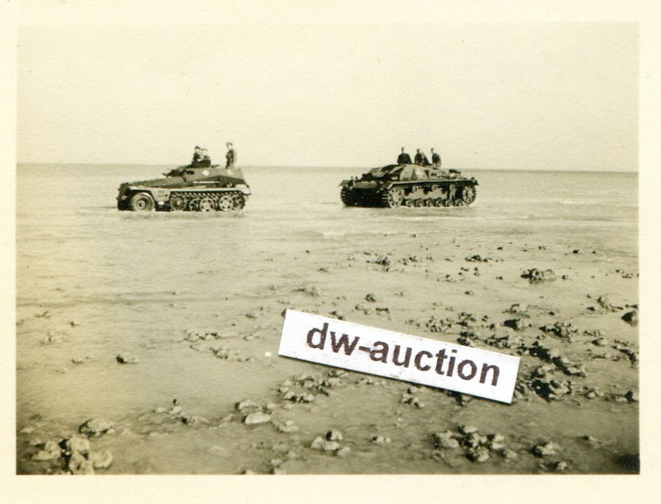 Sturmgeschütz und SdKfz Halbkette