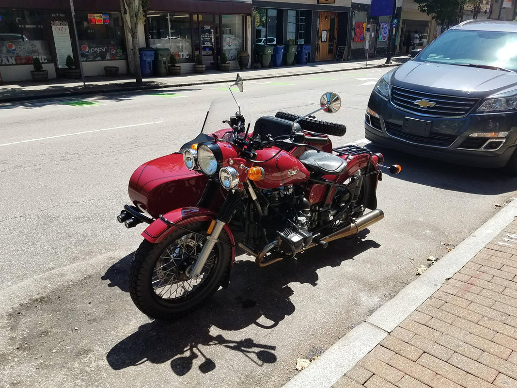 classic-bike-with-sidecar.jpg